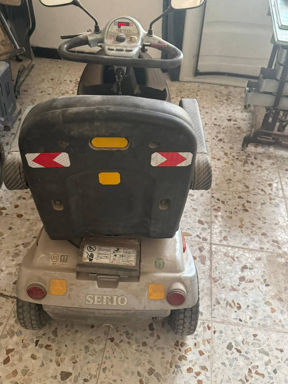 السلام عليكم للبيع دراجه شحن نضيف نضام 6سرعات كشن موتحرك 360درجه بطاريت +موطارات جديد مكان بابل  سعر 600وبيه مجال ***********
