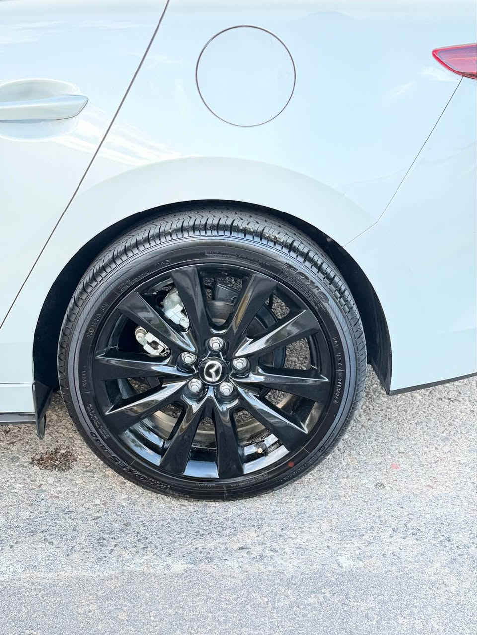 Mazda 3 / 2025 جديد 💥💥
سيارة ما شاء الله نظافة 100/100  
المحرك :- i4-2.5L
فقط ماشية 3 الف
كلين بدون صبخ
‎المواصفات :
‎▪️ بصمه
‎▪️ كشنات جلد
‎▪️تشغيل عن بعد 
‎▪️توقف ذاتي مانع الاصدام 
‎▪️قياده أليه مع المسار 
‎ ▪️عدد السلندرات: 4 سلندر 2.5
‎ ▪️رادارات ( أمامي * جانبي * خلفي)
‎ ▪️الأبواب: بصمه  مفتاح ذكي 
‎▪️ لايتات ليد بيلادى 
‎▪️تحكم ستيرن فووول   
‎▪️لايتات ليد  
بدون ايرباك
سعرها 146 ورقه
رقم كاتى
مکانها اربیل
Tel📞:- ***********
Tel📞:- *********** أربيل, العراق
