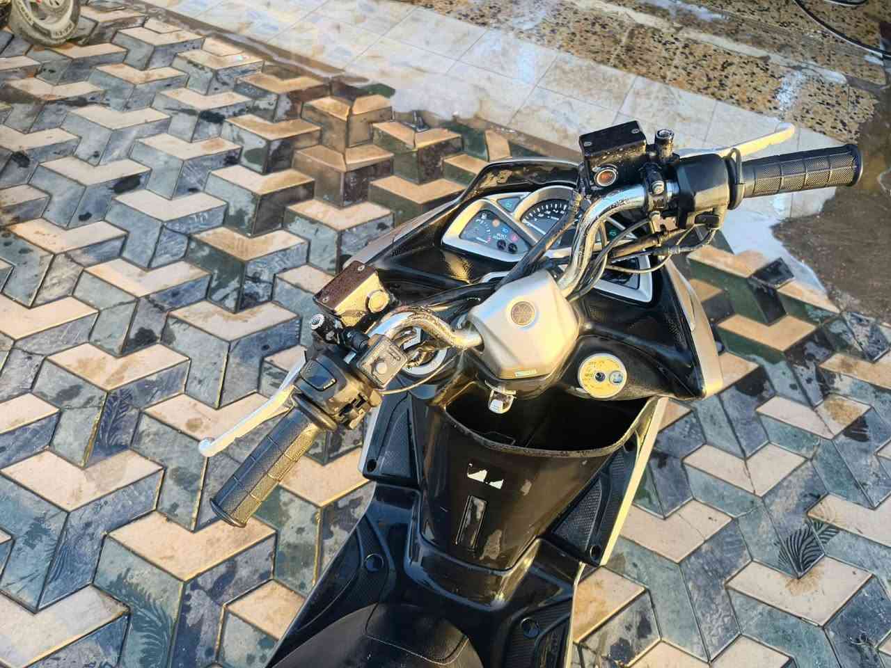 سلام عليكم  
دراجة ماجسته للبيع
محرك 150cc (سيسي)
فول مواصفات حساسات كله شغاله 
شلعة ومعدل
دراجة مكفوله كفاله عامه 
اوراق كامله 
سعر:17 ورقه وبيها مجال
رقم الهاتف: ***********
عنوان:ميسان_شارع_دجلة
