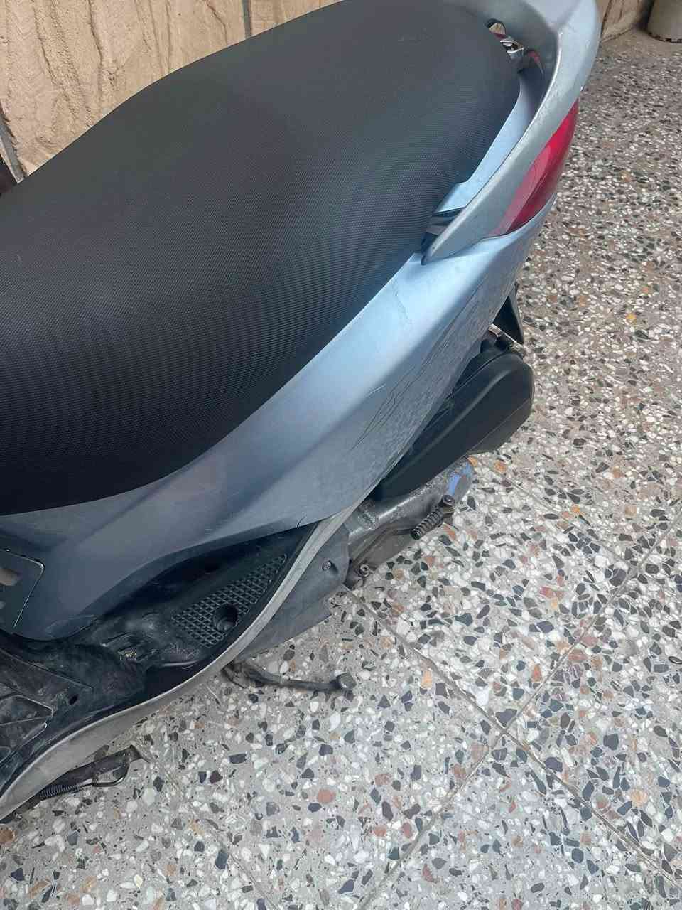 سلام عليكم دراجة بريز رمبة صارلها من نازلة من رمبة ١٣ يوم سبب البيع اريد اشتري دراجة غيره 
بريز رمبة للبيع صارلة ١٣ يوم من نازلة 
دراجة مكينة مكفولة كفالة عامة لون سمائي مميز 
دراجة ماشية ٦٥ ألف  دراجة ختم واحد وياك المكينه  دراجة فول ملاح مكفولة كفالة عامة 

اول تبديلة دهن آلة امزيول 
دراجة سعرك ٩٠٠ او بية مجال للشراي 
مكاني بغداد حي اور 
***********
