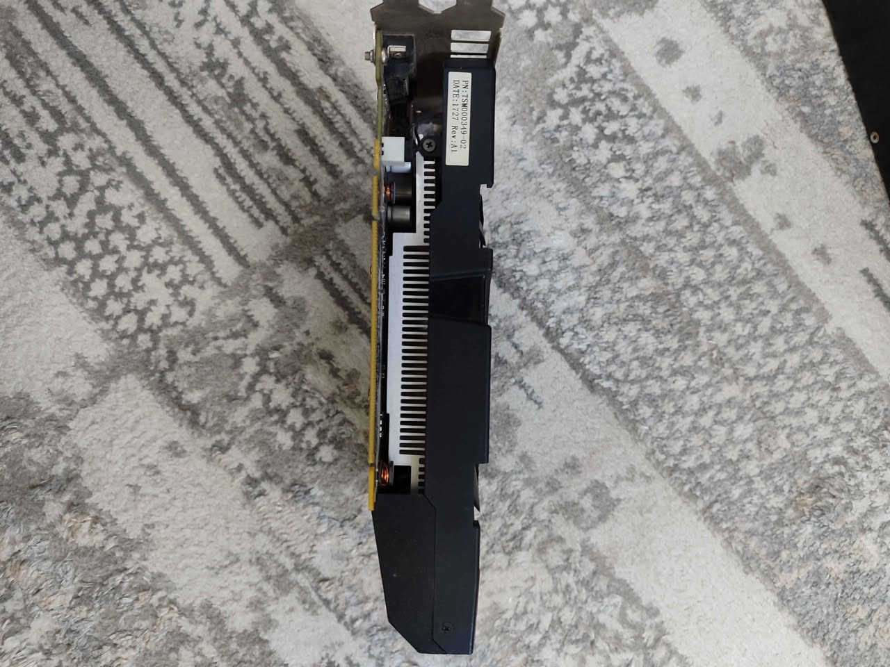 بالعربي 

کارت شاشة 
Gtx 1050 ti 4gb

للبیع 
براند : inno3d 

بدون اي مشكلة 

كارت نظيفة جداً 
سعر: ٨٥ الف و توصيل مجاني 

بە کوردی

 گرافیک کاردی gtx 1050 ti 
بۆ فرۆشتن
زۆر کەم کاری کردووە و عەزێت نەدراوە 
نرخی ٨٥ هەزار و گەیاندن خۆڕاییە بۆ هەموو کوردستان شمشمل, السليمانية


**إذا كنت صاحب هذا الإعلان وتريد حذفه لأي سبب، رجاءا أرسل رسالة إلى الدعم الفني**