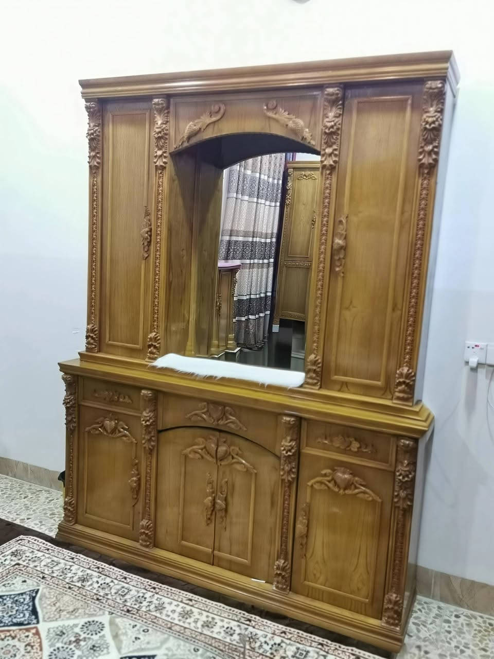 عرض خاص 🔥 🔥
⚡ ⚡ 💣 💣 
غرفة نوم ٦ ابوب ملحق أبراج شغل جدآ ثقيل🪚  فصال داخل و خارج صاج👌   الوجه ٥ ملم دنك زان نقشات زان يدات زان رجلين زان مع مساعد بلازمه وطابوريه 🎁
  مستعمل شي قليل شرط النظافه
 صبغ بخ درجه اولى.
السعر فقط مليون وربع  💵  ١٢٥٠💰 
مع النقل والشد مجانآ🎁 🎁
العنوان _ موصل _ الايمن 
***********   كورك 
***********   اسيا 
***********  واتساب
