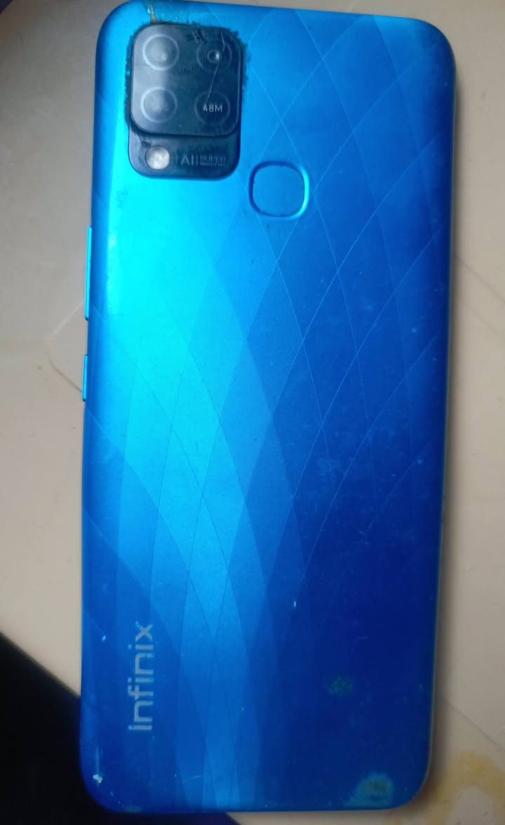 Infinix HOT 10T
ذاكرة 128
 رام 8 
بطارية 5000
بحالة جيدة 
داخل تصليح للبيع


**إذا كنت صاحب هذا الإعلان وتريد حذفه لأي سبب، رجاءا أرسل رسالة إلى الدعم الفني**