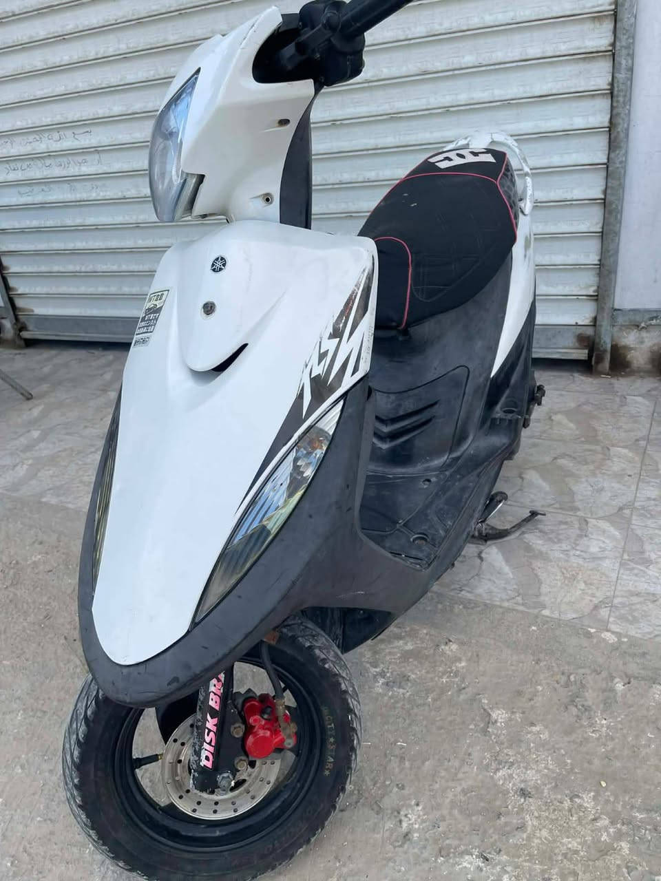 السلام عليكم ماكس عدله دراجه جديده مامفتوحه ختم واحد ويه المكينه السعر 800 وبيه مجال بسيط للتواصل *********** عنوان بابل حله شارع 80 نجف
