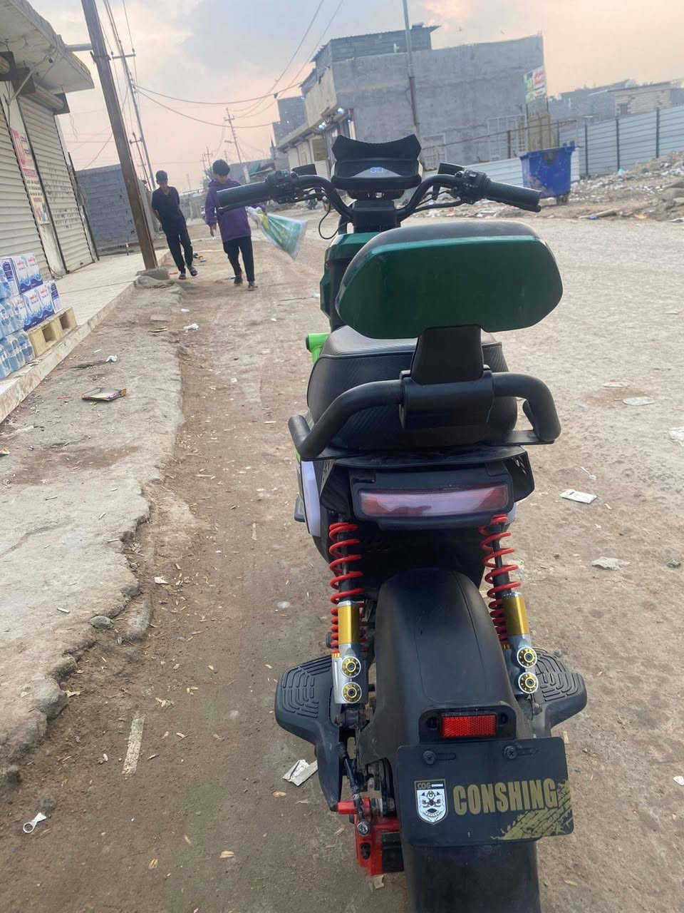 السلام عليكم ورحمة الله وبركاته درجه اف2
دراجه جديد الله شاهد مشحونه 15مره يمكن جديد بل باكيت يعني وسعره مناسب كلش وين ماتروح ما تلكه هيج سعر مواصفات 
1دراجه5باتري 32امبير 
2دراجه عقل رياضي يعني طياره 
3دبلات الاكبار يعني طسه ورزانه تخبل 
4بريكات دهن 
5لايت عالي ناصي
6ملف الفين 
7اشاير 
 8كارت وبصمه وسويج 
دراجة جديده الله شاهد هسه معتاز وريد ابيعه ماخذه 750بل حسين وهسه اريده 550
البصره جزيزه 
استفسار *********** وتساب فقط
