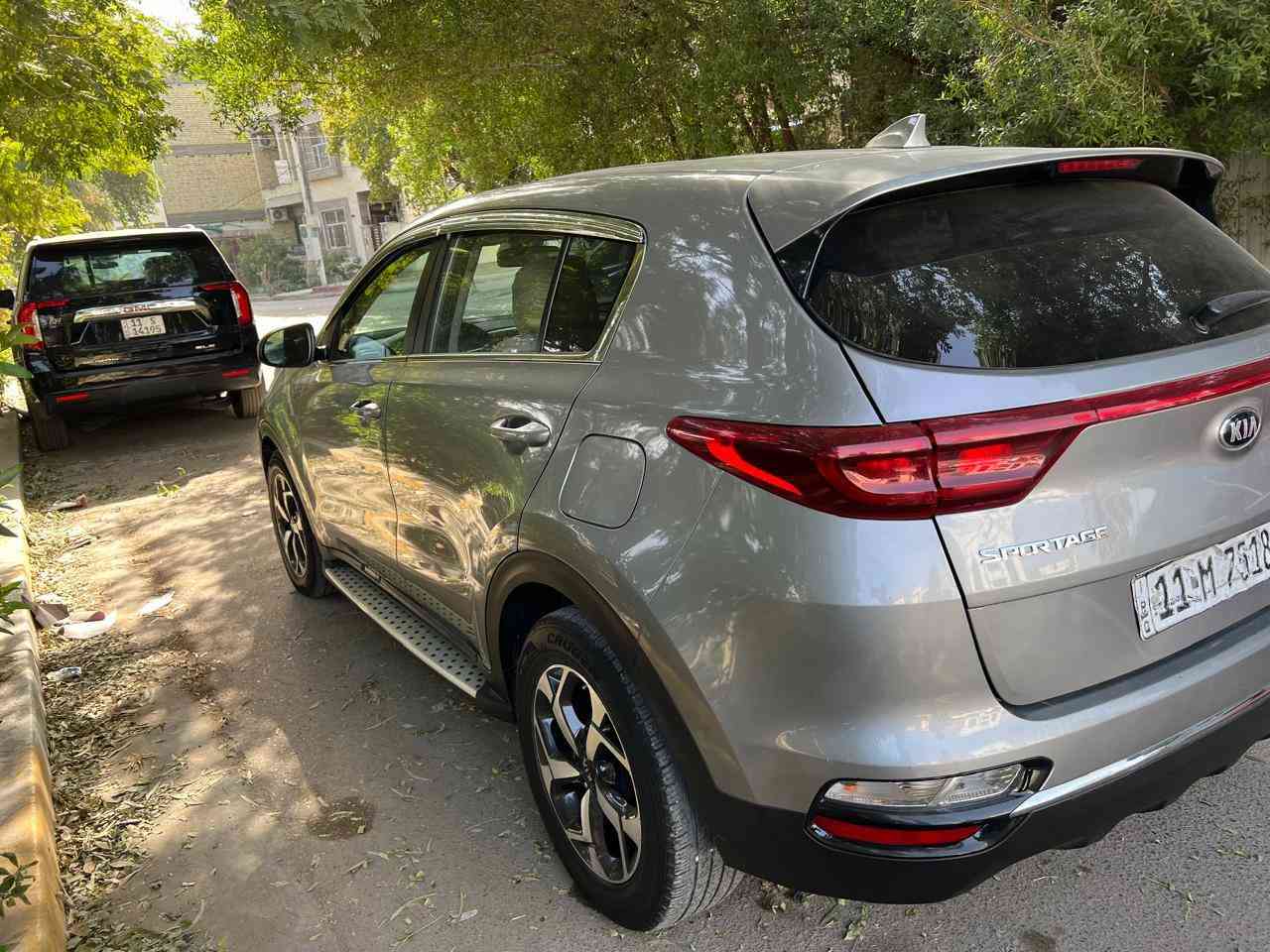 السلام عليكم سبورتج 2020
وارد امريكي بدون حادث بدون صبغ حته دعاميات 
بيه بارد بطارف البنيد قليل
محرك 2400 
حساس خلفي 
كامره 
السياره مواصفات عاديه 
كير محرك مكفول 
مابيه نواقص 
85 ماشي 
سعر 170 
بغداد الوزيريه 
***********
