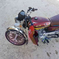 للبيع سيفان موديل 2025زيرو بل كارتون رمبه بصمه تشتغل عن بعد اوراق كامل...