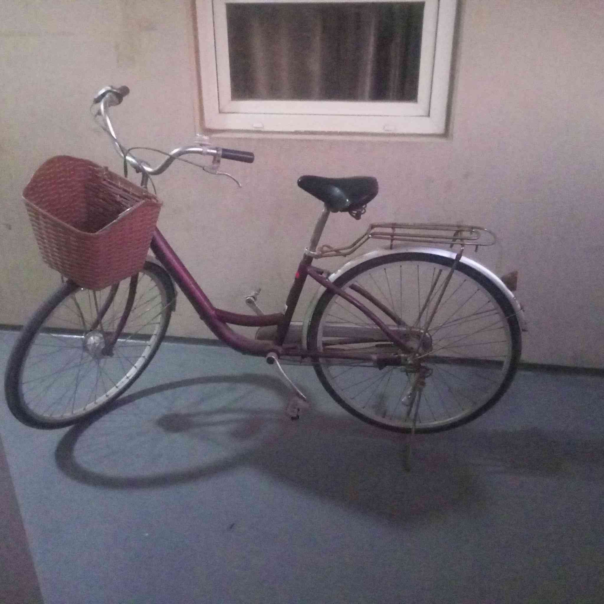 بايسكل جديد للبيع السعر 100الف بسمايه ***********
