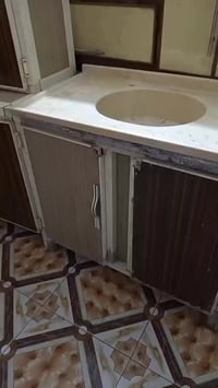 كاونتر للبيع ستعمال قليل بس شراي يراسل 07875088203