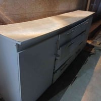 كاونتر ٢ونصف متر bdfنظيف للبيع ١٥٠الف النجف حي الجامعه للاتصال 0780129...