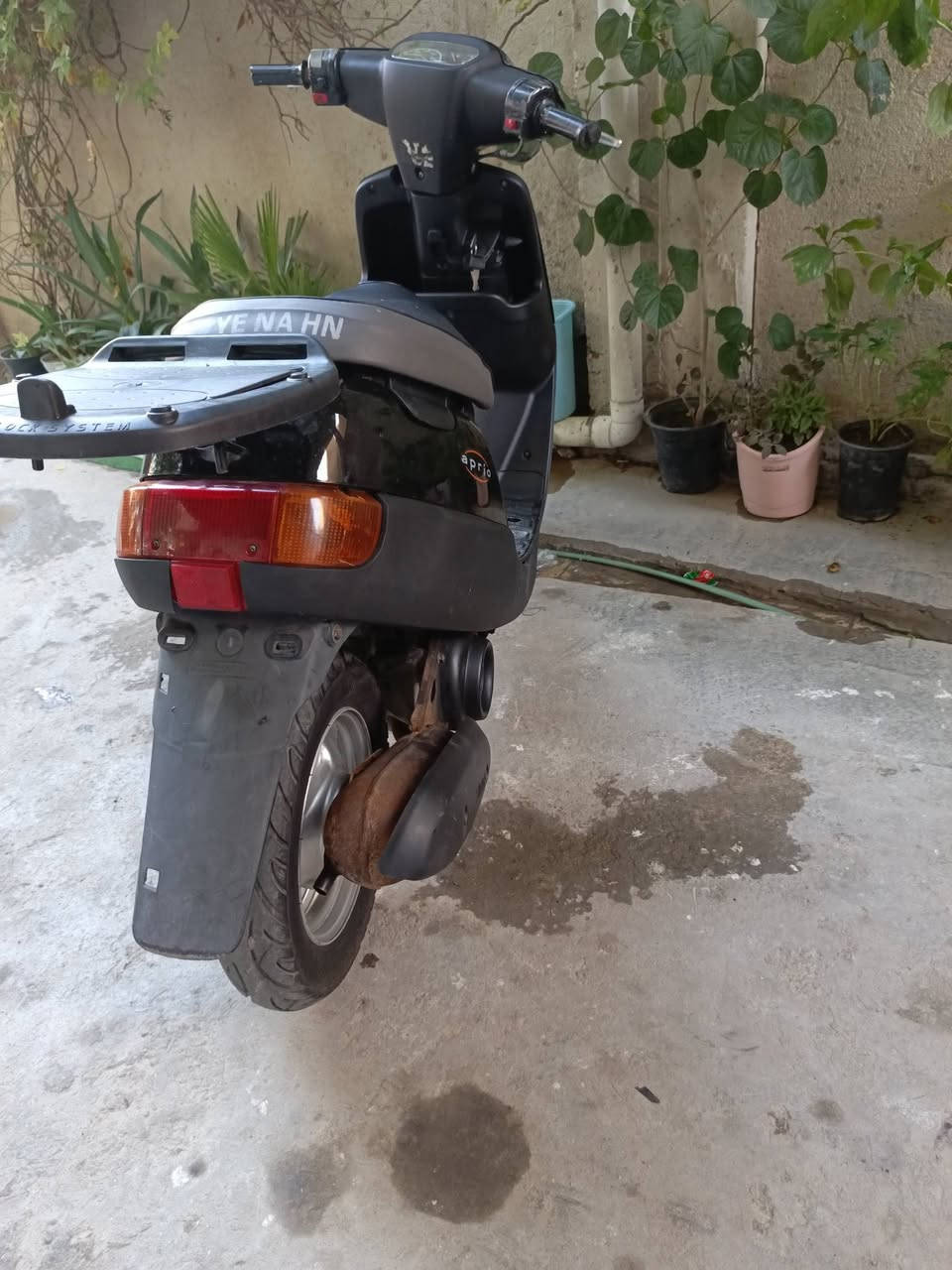سلام عليكم  بطه مفتوحه مره وحده شاصي نضيف شرط مكينه ناعمه شلعه وسرعه حلوه دراجه ناقصه بس باتري كامله الي يريده بخدمته سعره 350 وبيه مجال مكاني كربلاء ***********
