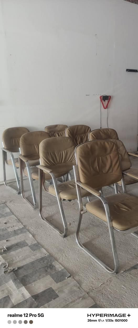 السلام عليكم🔴
غراض كوفي للبيع  باسعار مناسبه 💫

ميز بليارد 🎱

شاشه اندرويد يوتيوب عدد 2 حجم 55 الكبيره 

لازمه اندرويد حجم 34 يوتيوب 

نراكيل خشب صاج ابو التنفيس 21 

ميز محاسب 

كونفيره حجم كبير 

سبالت عدد 2 طنين ونص 

كراسي حديد دوشمه عدد8

ميز بلازمه عدد 3 📺

بلي ستيشن 4 سلم مهكر كل جهاز بي 10 العاب عدد 2 

للاستفسار

(***********)
