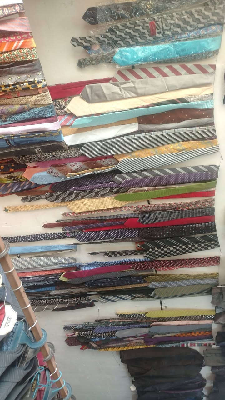 جمله ومفرد يعلن محل علي للملابس الرجالي وآلشبابي عن تنزيلات كبيره بمناسبة شهر رمضان الكريم ونشارك المواطنين في المبادره الرمضانيه لتخفيض الأسعار القاط الرجالي سعر المفرد سابقاً 75الف والسعر الحالي بعد الخصم 25الف القاط والستره سبورت 15الف بنطرون 10 الالف وسعر الرباط 2000 دينار وايضاً سعر اليلك 10الالف العنوان شارع العام حله بغداد مقابل شط المحاويل خلف أسواق الحسناوي للتواصل ***********
