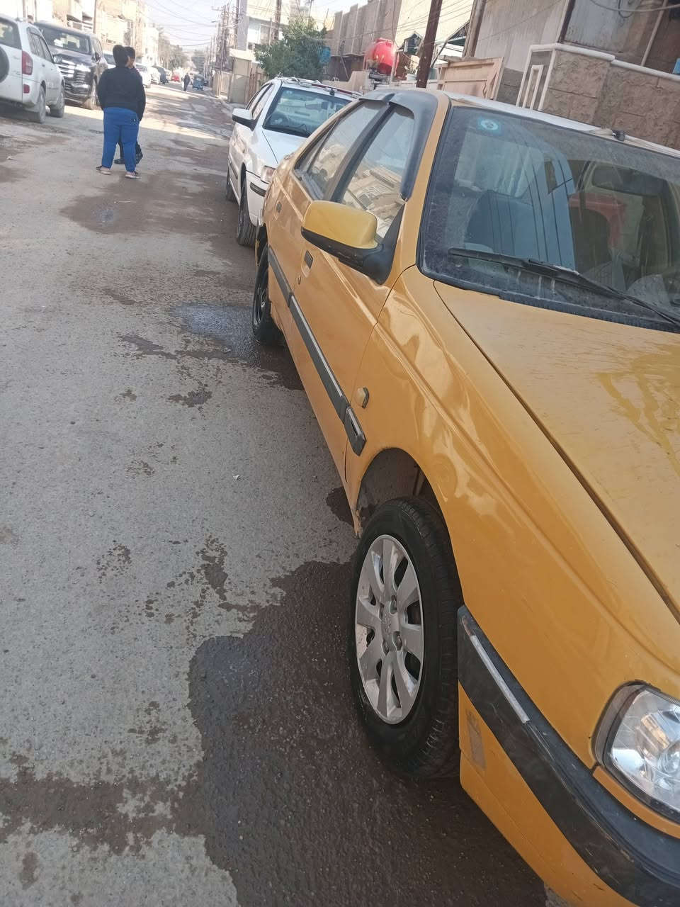 السلام عليكم ..سيارة بيجو لميس 405موديل ١٥ للبيع 
كيرمكينه خير من الله 
تبريد تدفئة شغال 
حدادية نص ونص 
سيارة يرادلهة ترتيب بسيط .خياسات قليلة بلدوسة والهلال 
الشراي يتصل ***********
