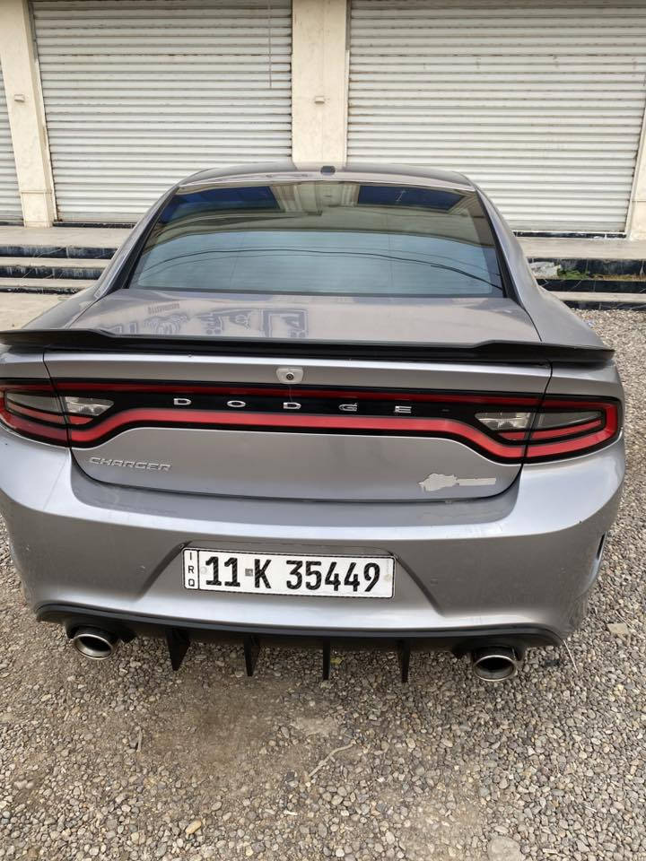 السلام عليكم
جارجر 2015 سلفري سياره جديده مكينه و كير و اكسل كفاله حداده جديده سياره بدون حادث من أمريكا بيها كلير بالجاملغات الاماميه بدون فتح و طخه بسيطه بالجاملغ الخلفي
 رقم بغداد جديد و سنويه جديده اصوليات كامله
السياره بأسمي مكانها البصره القرنه
سعرها 167
*********** الاتصال واتساب
