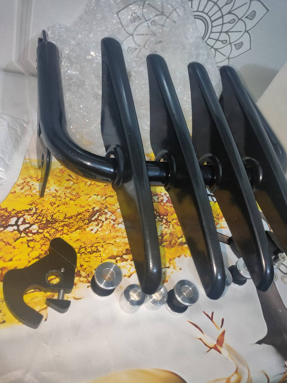 نباعت قطعه رف أمتعة (سوبايه) للدراجات النارية من طراز Harley-Davidson:
تصميم منخفض ومستقيم.

متوفر باللون الأسود اللامع.

مصنوع من الفولاذ السبائكي.

قابل للتركيب أو الإزالة بسهولة في ثوانٍ سعر 35


**إذا كنت صاحب هذا الإعلان وتريد حذفه لأي سبب، رجاءا أرسل رسالة إلى الدعم الفني**