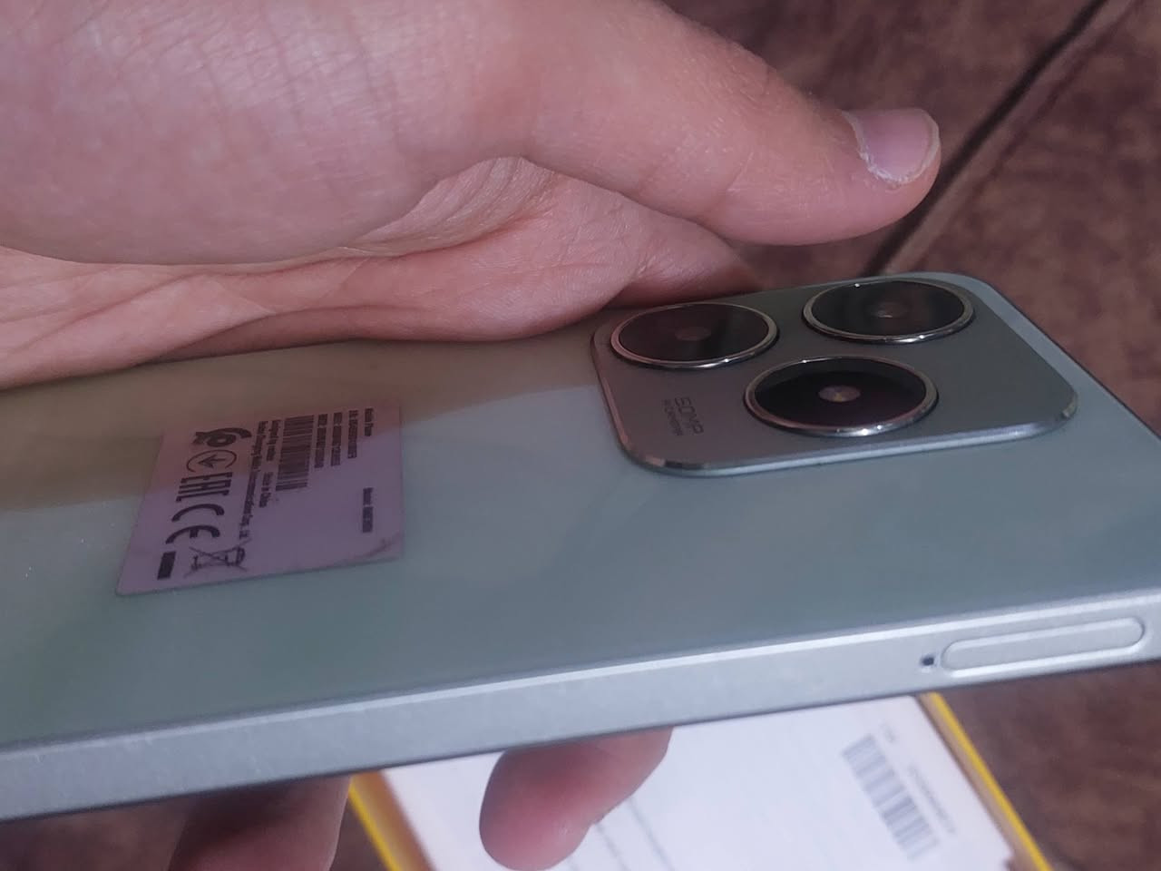 السلام عليكم
Realm C63  استخدام شهرين 
128 6GB نظيف سعره 120 وبي مجال بسيط.
*********** بغداد تقاطع درويش
