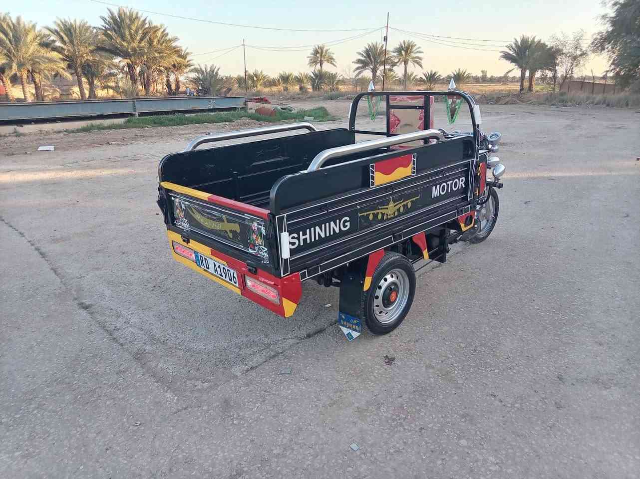 السلام عليكم ستوته للبيع موديل 20 محرك 20 اوراق اصولي كفاله عامه ستوته جاهزه سعر 1450 وبيها مجال المكان بابل الشوملي الرقم ***********
