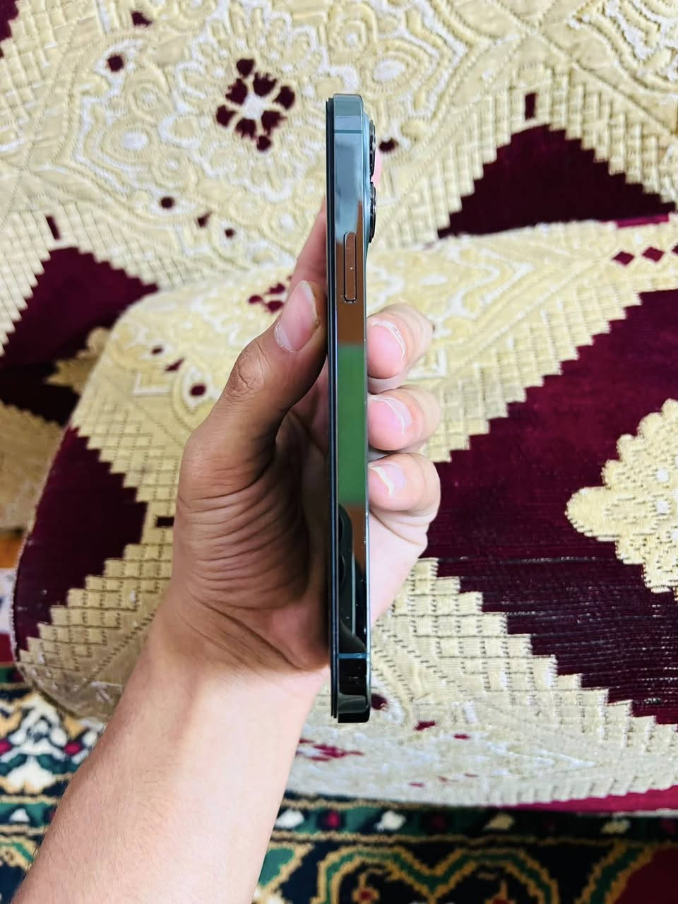 السلام عليكم ايفون 13 برو ماكس لبيع
جهاز يخبل مبدل شاشا وبطاريا فقط ثنينهن صليات لون زيتوني كلشي شخال فيس ايدي كامرات شريحا كلهن شغالات سعر 650الف وبي مجال مكاني بصره 5ميل وهاذ رقمي /*********** موجود بكل وقت
