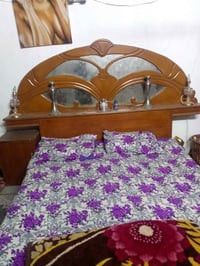 غرفه مستخدمه • نقص كومدي • زعفرانيه شارع لكهرباء