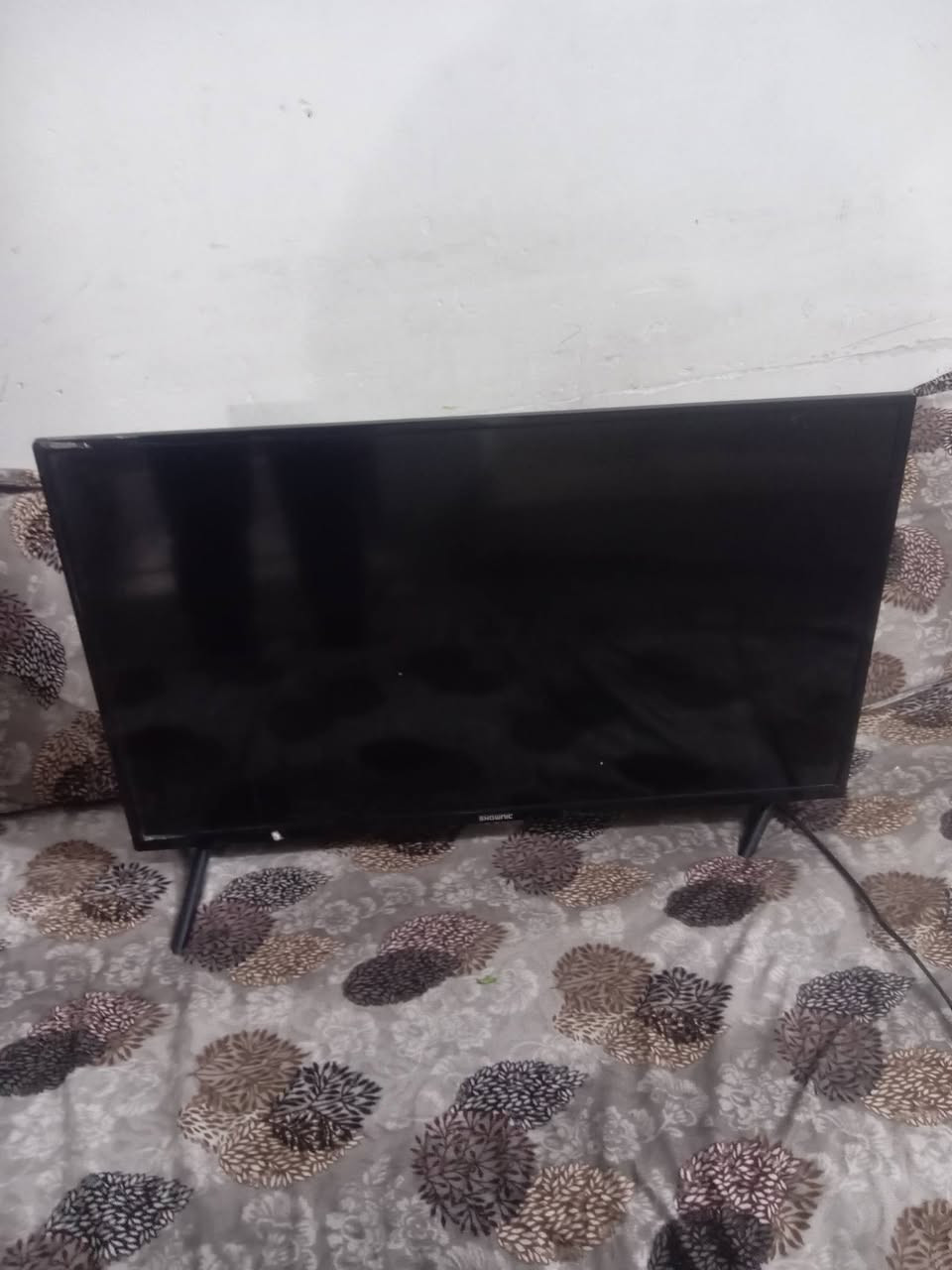 سلام عليكم
للبيع 
سعر 75 بيه مجال 
مابيهه شي شغاله
جوده فولل 
مكان تأميم القاسية 2 
***********
