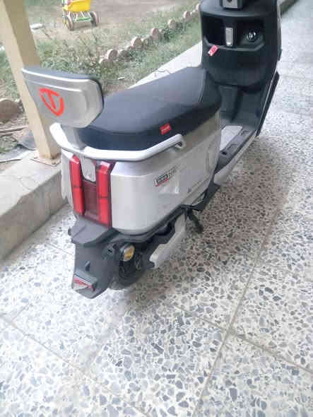 السلام عليكم للبيع دراجه شحن نوك تالج وحش الكون موديل 2025الدراجه بعده جديده بل نايلون مستغدمه قليل ملف 2000
سرعه 80
نضام بارك
نضام بك
شاحن تلفون
قاطع دوره
مثبت سرعه
مانع انزلاق
بصمه
مكاني بغداد الجديده
السعر 975 وبيهه مجال
***********
