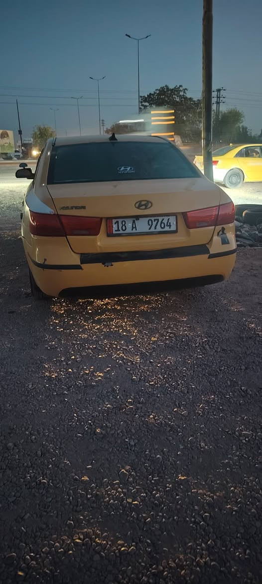 سلام عليكم سوناته موديل 10 وارد امريكي حادثها جاملغ خلفي بس
مكينه كير تبريد مكفولات حداديه امامي خلفي جديدة صار سبوع من بدلتها رقم انكليزي بابل بسمي تحويل ثاني مصفره هيئه وخط وبحث وغرامات داخل نضيف دوشمه جديده تخم تاير جديد سعر 83 وبيها مجال للطيبين 
مكان واسط العزيزيه مكلف بل نشر ***********
***********
