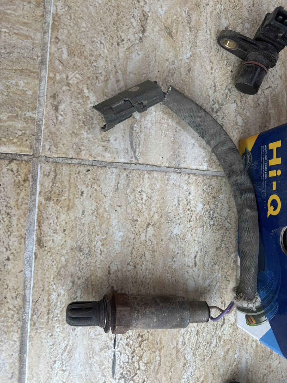 السلام عليكن غراض افيو  واير بلك اصلي وروله تجاريه حساس اوتوسنسر ودسكات السعر 20 الف مكاني بغداد الغزاليه ***********
