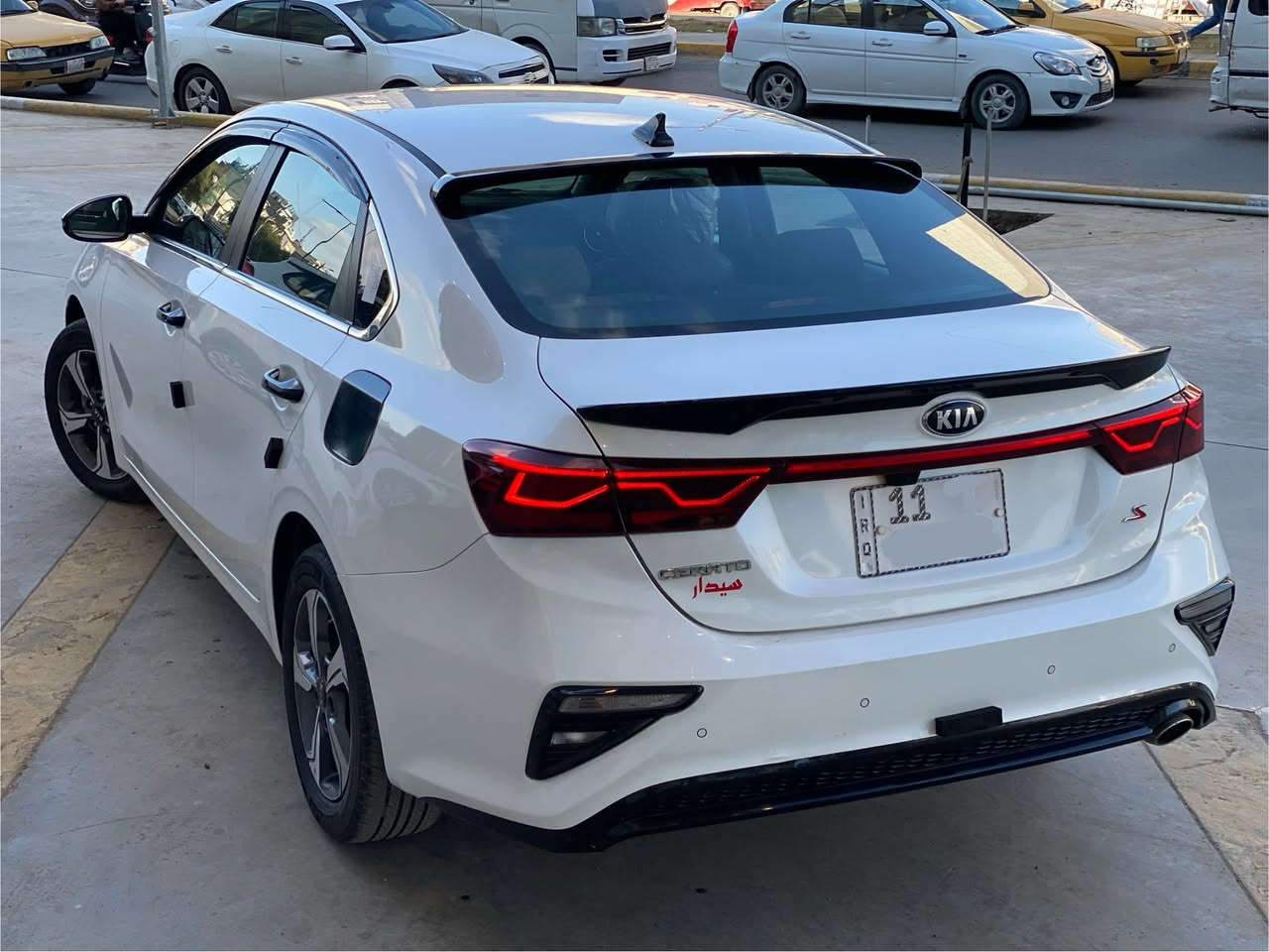 السلام عليكم
سيراتو 2019 فول مواصفات 
محرك 1.600 / بصمة تشغيل / بصمة ابواب / تشغيل عن بعد / لد امامي / لد خلفي / حساس امامي / حساس خلفي / فول تحكم ستيرن / تبريد قطعتين / شاشه وكاميرا خلفيه / شاشة عطلات بالدشبول / بلوجكتر ليزري / صندوك ذكي / كشنات خلفيه قلااب / مري شفط / اشاره بالمرايه / 3 انظمة قياده ( ايكو - سبورت - نورمال )

كير محرك تبريد صدر كلها كفاله
ماشيه 130 بس السياره جديده بمعنى الكلمه 
مكفوله من الصبغ والتبديل بلاديه بيها بارد جداً بسيط

مغلفه ارضيه جلد ومدوشم الكشنات وشادلها منضومة زنون بلادي عالي ناصي والسياره مرتبه مال جناي الصور تحجي

سعرها 160$ وبيها مجال الجناي يتصل وبالخدمه مكاني بغداد 

***********
