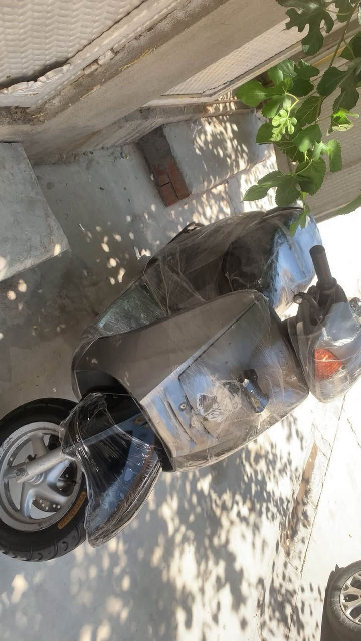 سلاو له هامو ليك ئام ماتور بو فروشتن هامو كياني به شه رت ناونيشان سليماني شيج عه باس380 معمليك كم ژمار ***********
