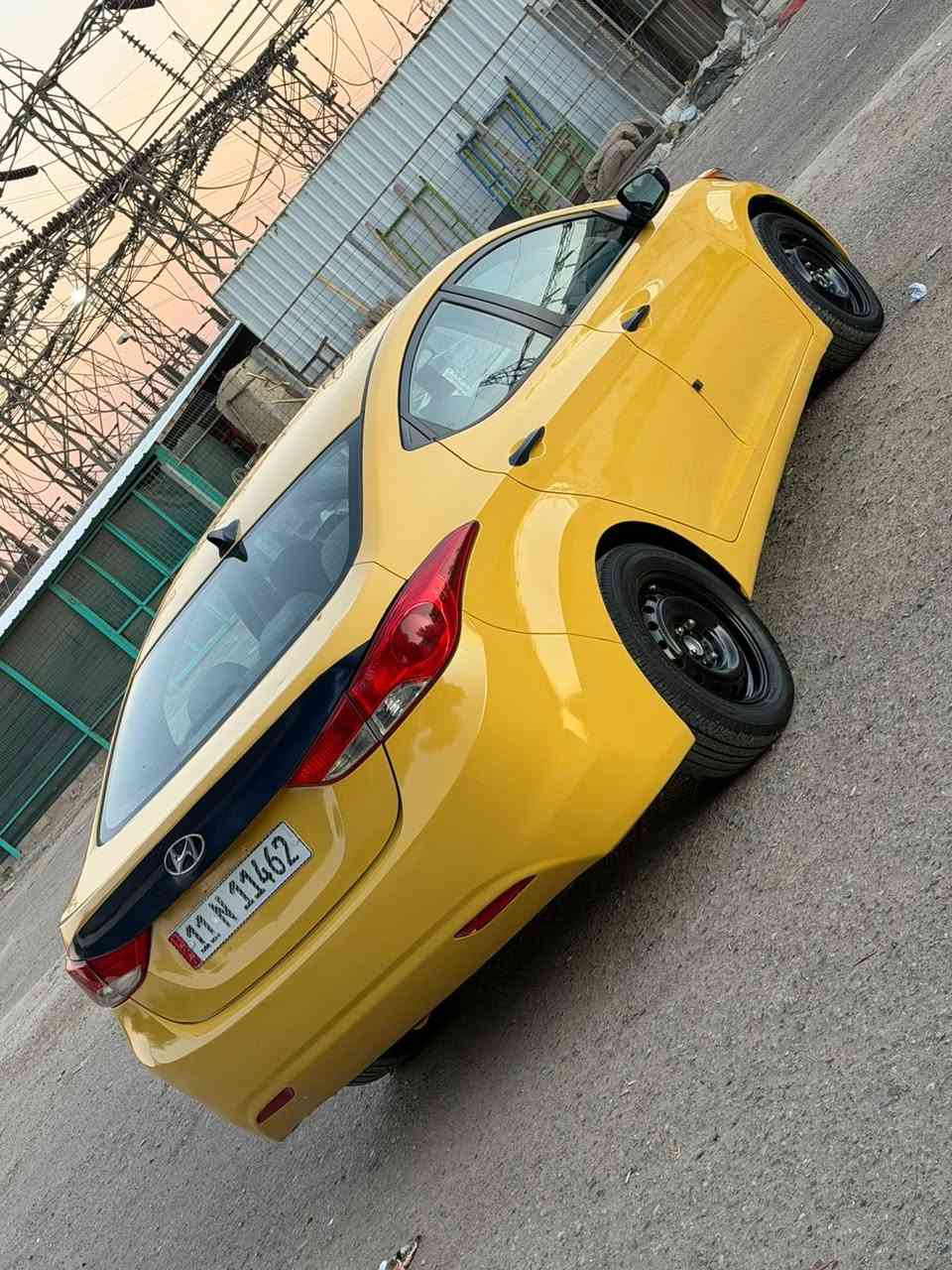 سلام عليكم النترا 2013  وارد امريكي محرك 1800 دوش كير مكينه مامفتوحاتً ع وضع الشركه سياره جديده حادثه بنيد مبدل وشوي من جاملغ مصلح بدون دواخل شواصي ولغود مكفولات سيارهً فتحه سقف
تحكم ستيرن جهتين 
تتدفى بل كشنات 
نضام ايكو وانزلاق
مخارج usp
سياره ماشيه 138 
سياره مابي اي نقص كبل بوجهك لشارع 
رقم بغداد دولي جديد 
مصفره هيئه وغرامات 
مكان بغداد بلديات شارع العياده 
سعره (110$)
الهاتف(***********)
