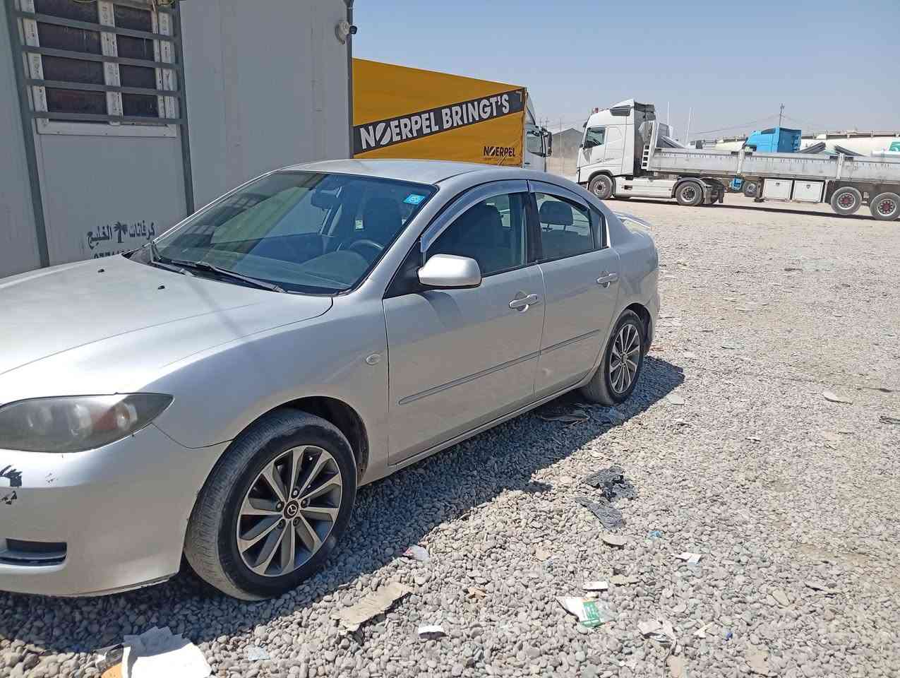 السلام عليكم عندي هاي سياره للبيع ياباني مازدا زون3 خليجي موديل 2007 رقم ديالى بسم صاحبي تاخذها  شرط تحويل ولغرامات بيها دفتر بانزين سياره جاهزه من كير محرك اي بي اس غرامات شرط تحويل تاخذها ترايك للبصره 
سياره بلاد تدفئه وتبريد بي تبريد بي نقص 
صونده وغاز مكان السياره كركوك 
سعر 54 وبيها مجال اي استفسار
خاص او اتصل ع ***********
