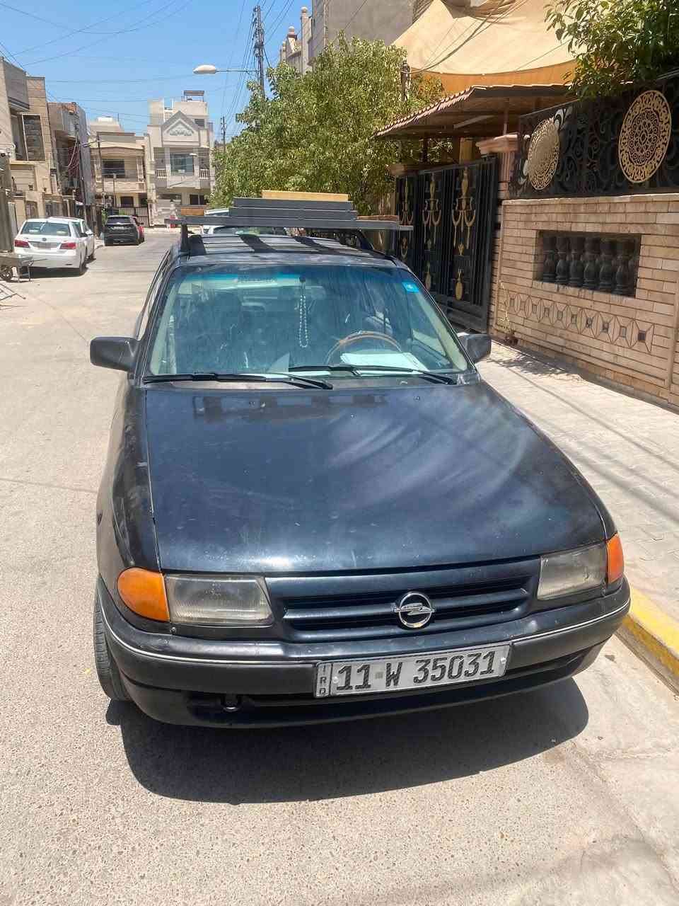 السلام عليكم 
أوبل استرا نضيفة كلش رقم بغداد الجديد كير عادي كير مكينة جدد صدر امامي خلفي جديد مدوشمة جديد سيباية تفصال بدون تبريد *********** بغداد الدورة حي اسيا السعر ٣٥ وبيهة مجال
