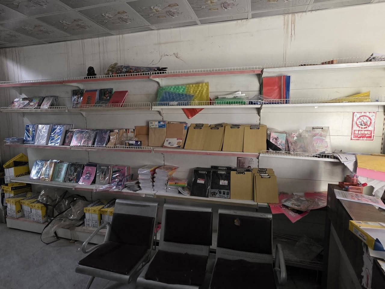 رفوف حديد سوبر ماركات
للبيع نظيفات مكاني بابل الشوملي 
السعر ١٥٠ الف 
***********
