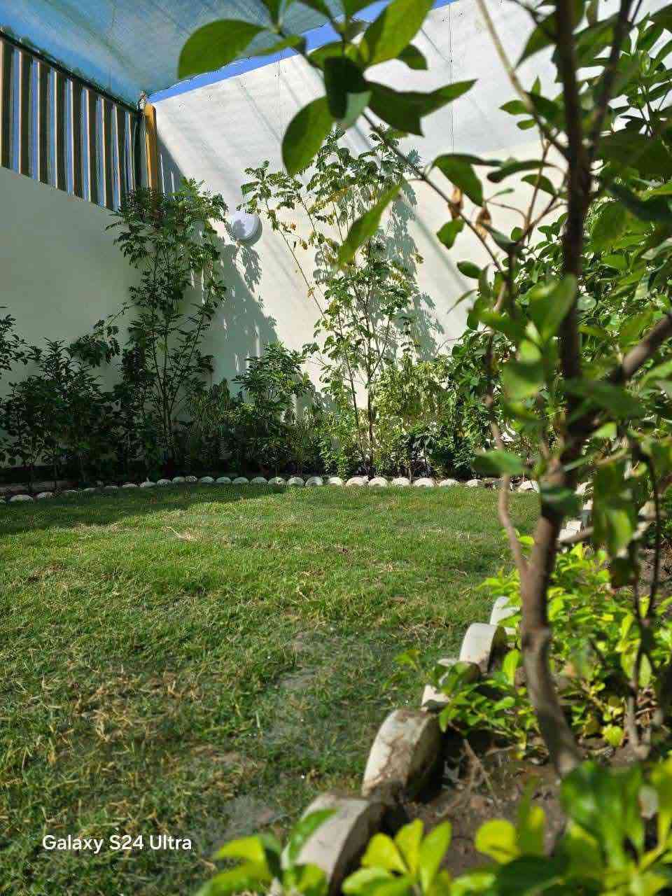 🏡 دار للبيع – موقع نادر ومميز في مجمع الكرار السكني 🏡 مساحه 200
✨ المرحلة الثانية
✨ على حديقة مباشرة
✨ واجهة شمالية (كربلاء)
✨ زاوية على شارعين (15 متر وحديقة)
✨ موقع سكني هادئ وراقي
✨ تهوية ممتازة وإطلالة جميلة
✨ مناسب للسكن العائلي والاستثمار

🌟 من العقارات المميزة داخل المجمع، بموقع يجمع بين الهدوء والخصوصية وقرب الخدمات.

💰 يباع نقداً بسعر مناسب: 158 مليون دينار فقط

📞 للاستفسار د***********
