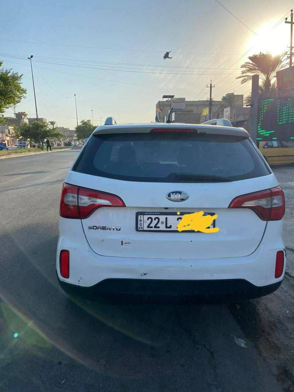 للبيع :
كيا سورنتو موديل 2013 شكل 15 وارد خليجي
السياره 4 سلندر (دوش)
 7 راكب
مكاني/ بغداد : الامين
رقم السياره  اربيل الشكل الجديد الدولي
بيهه ضربه بالجاملغ الخلفي الايمن والقماره مرشوشه توحيد لون ويوجد بها شخوط ودحجات بسيطه
المواصفات:
.تبريد3 قطع
.حساسات امامي
.تخشيب بيبان صاج
.مري شفط
.اشاير بلمري
.تحكم ستيرن
.تبريد 3 قطع 
.بروجكتر كهربائي يتحرك عند تغير المسار
.نظام ايكو
تبريد جديد 
. 5 ويل كب حجم 19
السياره نظيفة 
كير مكينه دواخل كله جديد
السعر 135 وبيهه مجال بسيط حك الجيه
رقم الهاتف
***********
