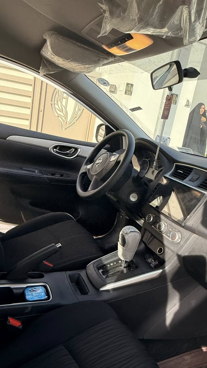 نيسان سنترا 2025 ماشية 8000السعر 125              التواصل ***********

