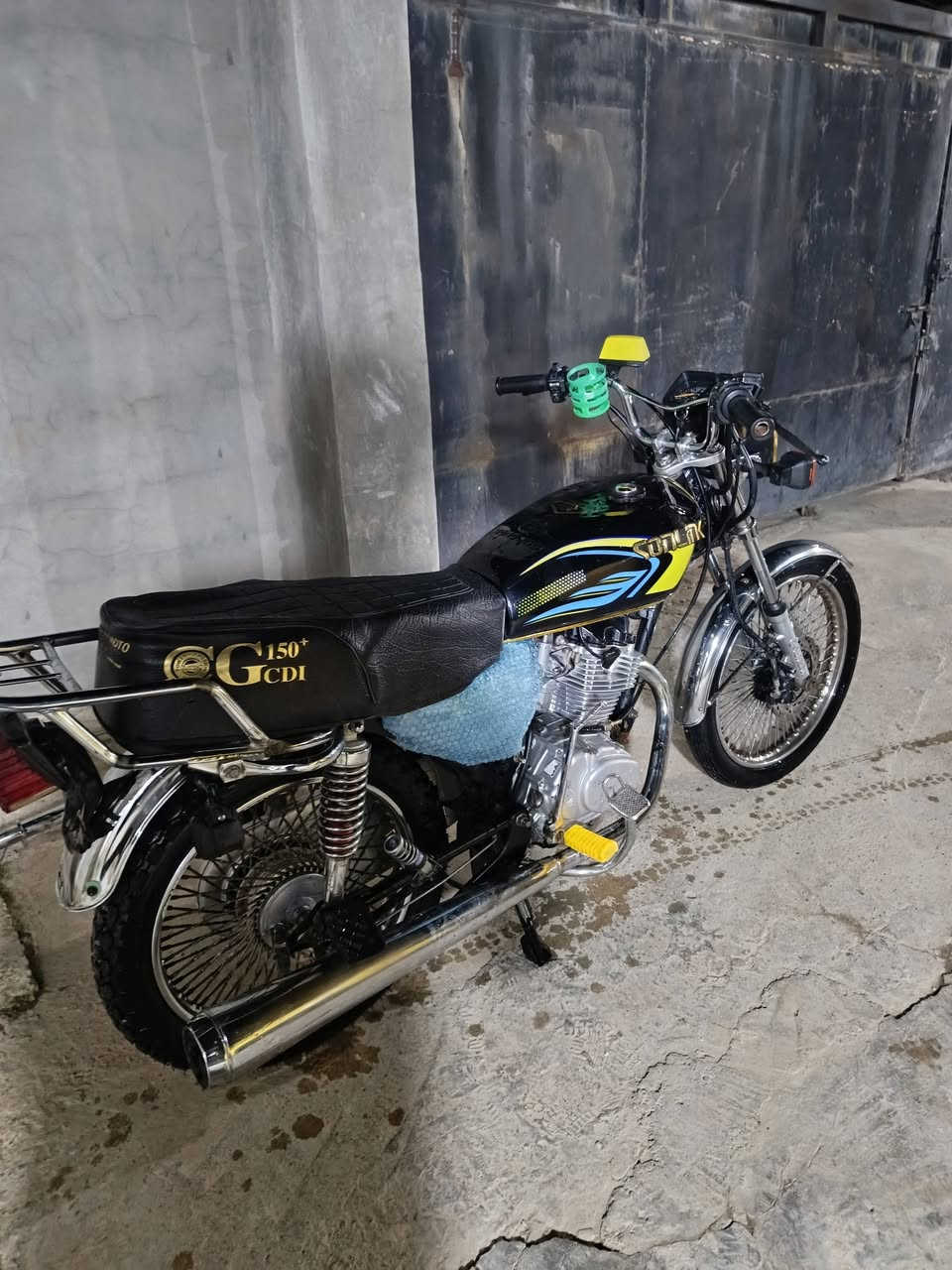 السلام عليكم
لبيع دراجه تايگر ختم سونلك 2023
دراجه مناقصهه شي 
مثل متشوف گدامك 
محرك فول لانضوح لا تبخير
مكان ديالئ سراجق طريق دلئ عباس 
ورقه كارتونيه 
سعر 475 وبيهه مجال 
رقم ***********
