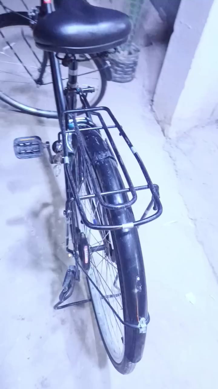 باسكل للبيع ب 80 وبي مجال وهاذ رقمي ***********
