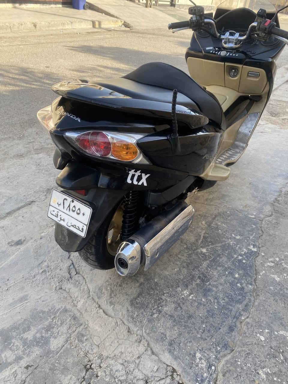 للبيع فورزه 1/10 لونين اسرائيلي الداجه  كير مكينه بلاد ما مفتوح بلاد الدراجه فول السعر مليون 900.بيهة مجال مكاني بغداد ***********
