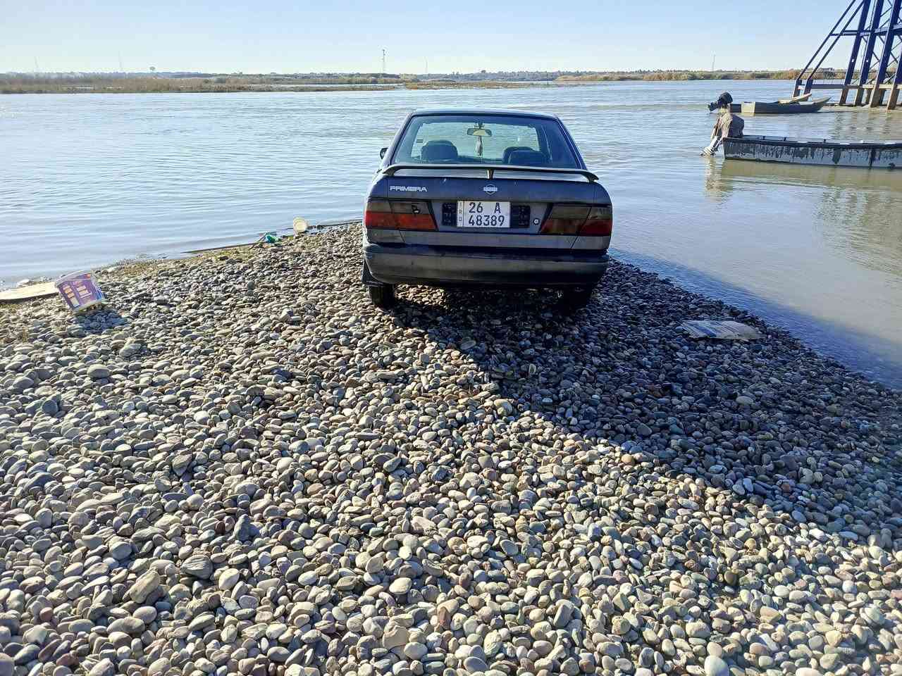 السلام عليكم للبيع سياره
نيسان برامير رقم صلاح الدين دولي 
موديل 1993 سنويه لل30 
محرك16 جديد كير جديد 
باتري جديد كهربائي كله شغالة 
تواير جدد السعر 35 
***********
