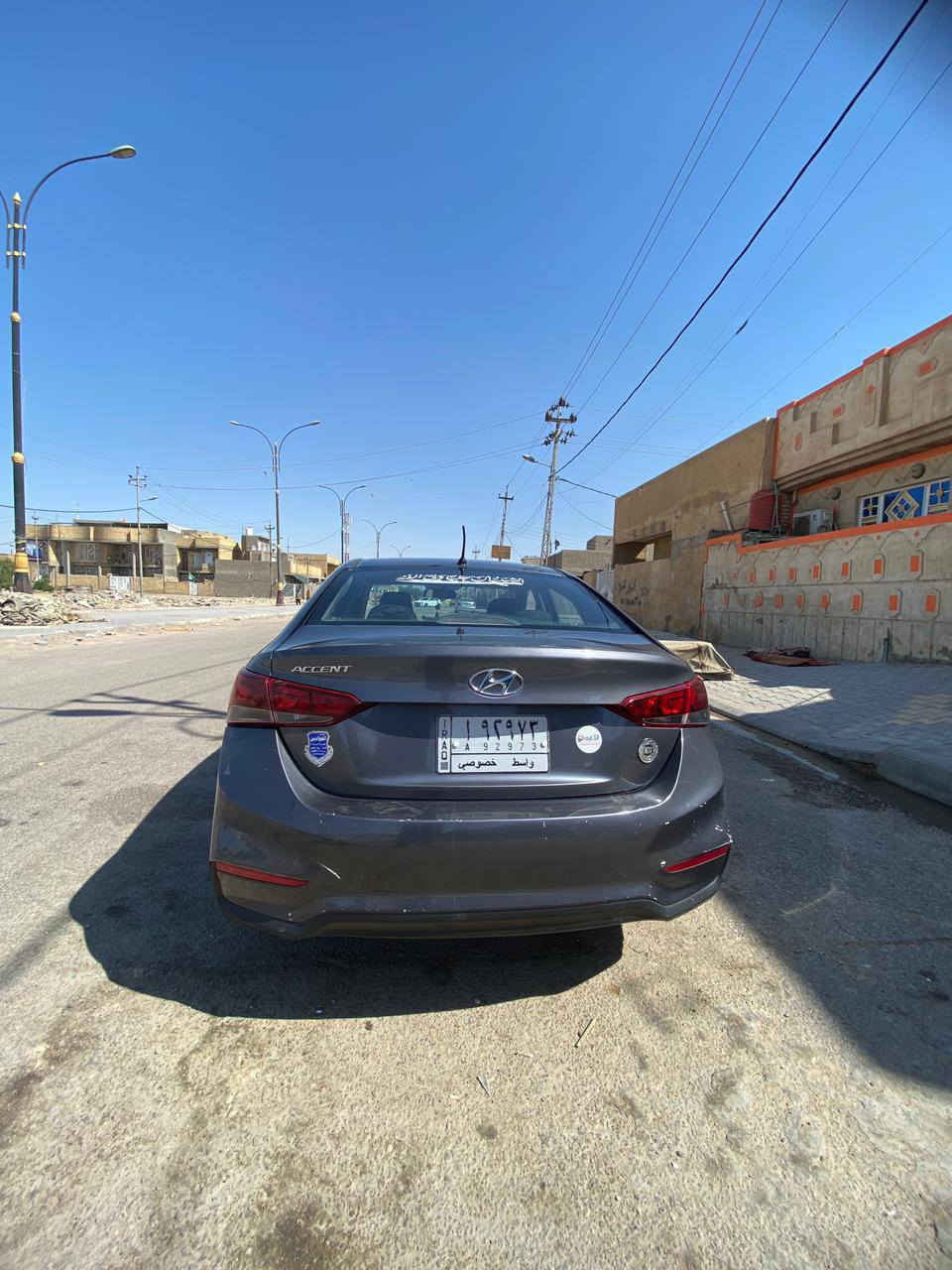 سلام عليكم من رخصة مدير الكروب
سياره اكسنت موديل 2019 خليجي مكفوله كفاله عامه تبريد ثلج تخم تاير جديد سياره خير من الله لون رصاصي رمادي مكان كوت / حي الجهاد 
السعر 118 وبيها مجال حق الجيه
للستفسار على هذا الرقم : ***********
                                 ***********
