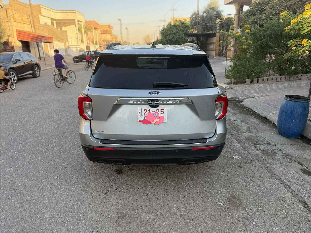 اكسبلور 2023 ماشية 26 الف موصفات XLT سلفر لون محرك 4 توربو جديد دخلت للعراق تترقم شمالي كشنات Vip و7 راكب و3 قطع تبريد مركزي وإياب وجنطة بصمة وكهربائي وتحكمات وكامرة ورادار وحجر صالنصا كله بلادي 

سيارة 🚙 بدون صبغ بدون فتح بدون شخط بدون تبديل بدون غرق بدون كلشي فقط حافة جاملغ سكن شبر تعديل بارد فقط لأغيرها ودواخل 100‎%‎ سليمة والإرباكات سسستم شركة شادله كلا يشتغل بدون عيب 
مكان سيارة كركوك حي عسكري سعره 220 مجال للطيبين 
***********
