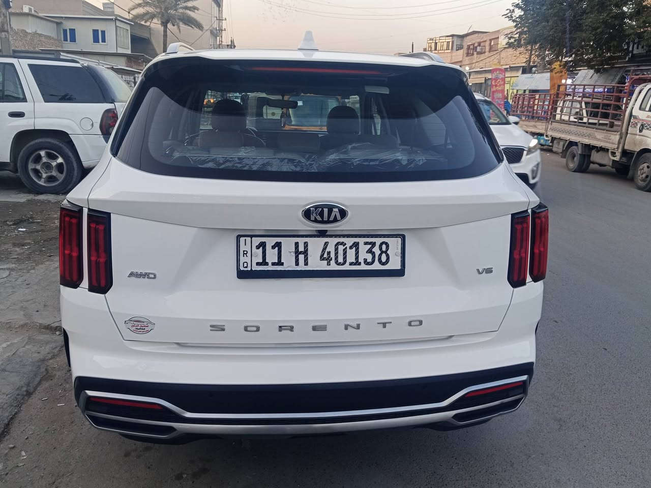 السلام عليكم سورنتو 21 خليجي فول مواصفات واحد ع واحد 4 كامرات بنوراما كير ماوس 6 سلندر كشن كهرباء تدفئة تبريد ماشية 79 باسمي تحويل ثاني يوم بسها طخة بسيطة بالتكمة اليمنة وموجودة صورة قبل الحادث مكان السيارة بغداد الجديدة وهذا رقمي *********** السعر 268 وبيها مجال بسيط جدا
