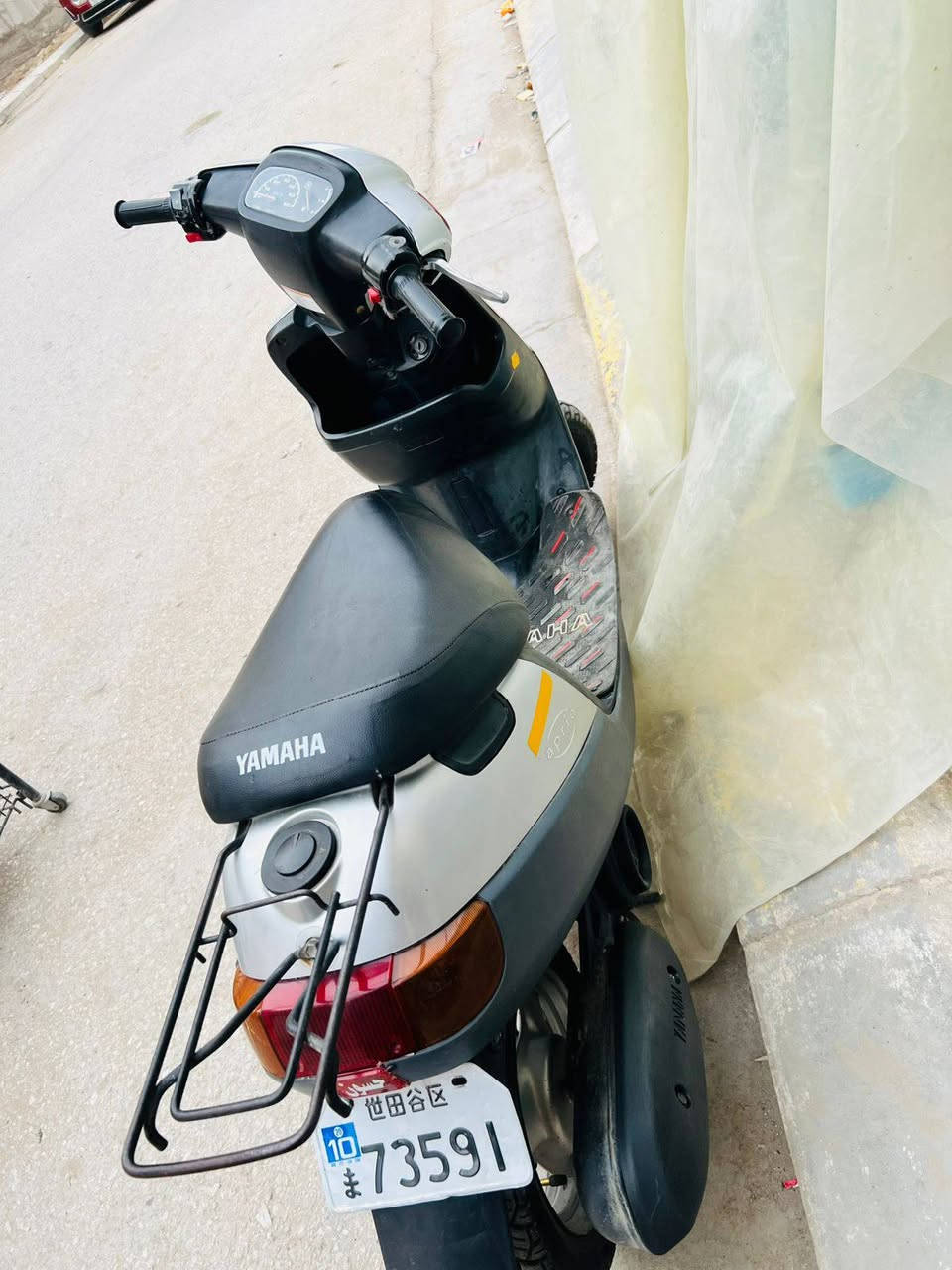 سلام عليكم دراجه بطه للبيع دراجه 2003 مامفتوحه كهربائيات كله شغاله دراجه مال حاويه السعر 650 ويبه مجال العنوان كربلاء قرب فندق البارون 
***********
