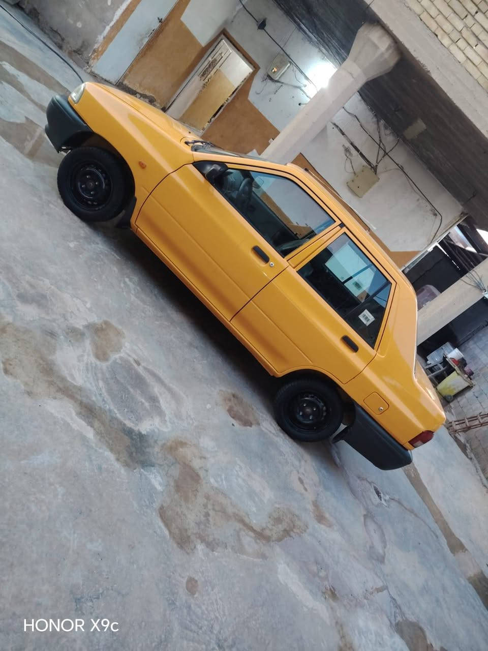 السلام عليكم سايبا موديل 24 بيها طخه بصيط يم البك لايت او طخه بل دوسه مدوشمه عام بسمي تحويل مباشر العنوان بغداد الجسر الفرنسي السعر 62 بيها مجال بيع مستعجل ***********
