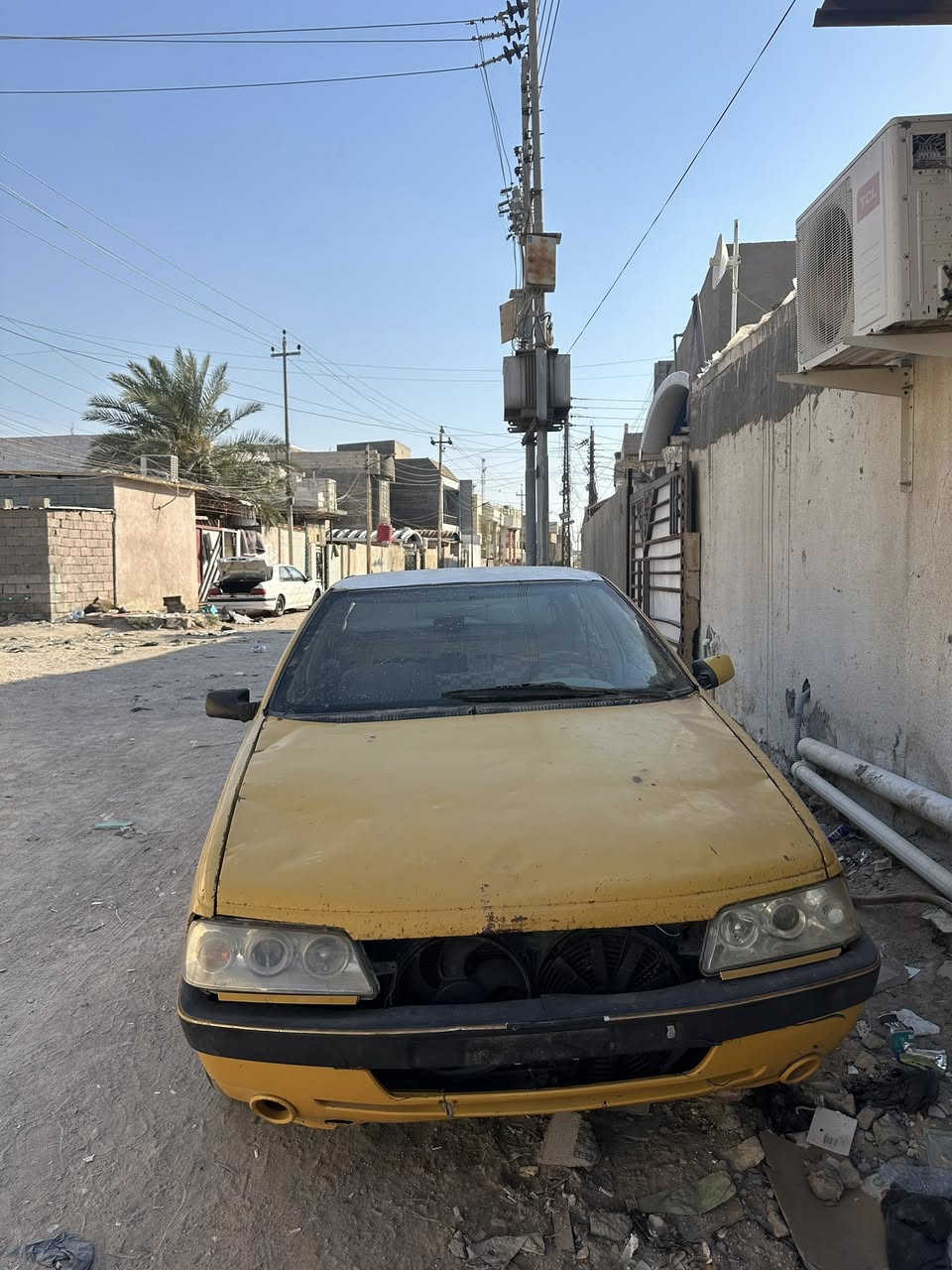 سلام عليكم بيجو ٤٠٥ مكينه وكير بيكاشو كايمه  البدي شوف العين مصفره هيئه وغرمات شرط التحويل عنواني البصره الجبيله  إذا اكو مراوس بسايبه  السعر١٣ وبيه مجال ***********
