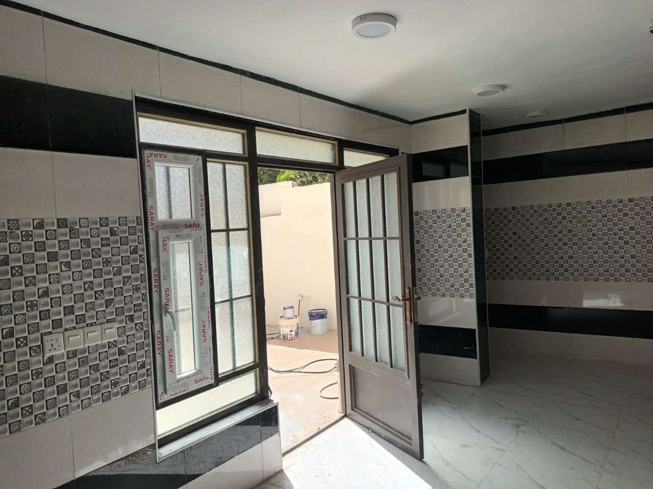 لحك بالعرض 😮
بيت للبيع /بالعرموشيه قرب مجمع WOW
موقع  ممتاز 🤩 بالبدايه  وبنص السوك 

(ما عليه تحفظ ) //تحويل مباشر 
المساحه /242 م
الغرف /2
السعر /مناسب  (لايك وخاص ) 

الشراي يتصل عل الرقم ***********
