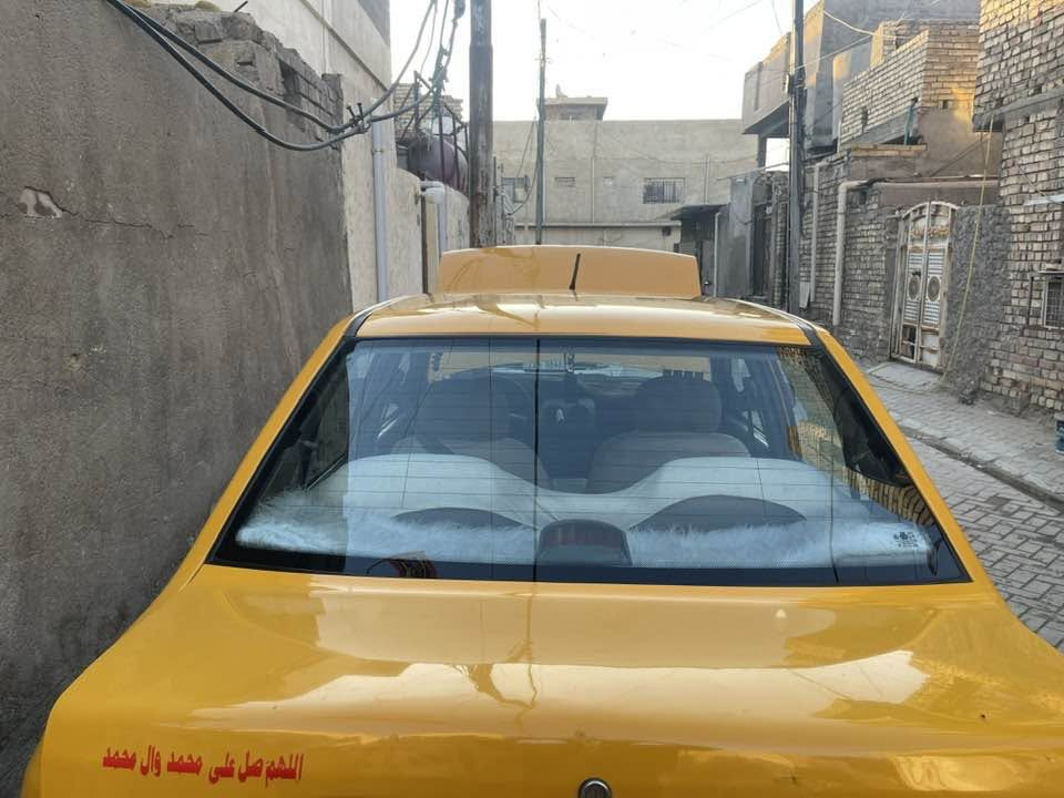 اللهم صل على محمد وال محمد 
للبيع موديل 21 بسمي مصفره هيئه وغرامات كير محرك خير من الله السياره مكفوله من الظربه والصبغ والتبديل
السياره وظع شركه فقط بيه طخه بل باب خلف السائق التبريد ثلج صدر امام خلفي نعمه خير من الله لا خياس ولا شيء السياره اروح واجي بيها للدوام فقط العنوان مدينه الصدر
اي استفسار الاتصال ***********
السعر ٤٩ ورقه 
شرط التحويل
