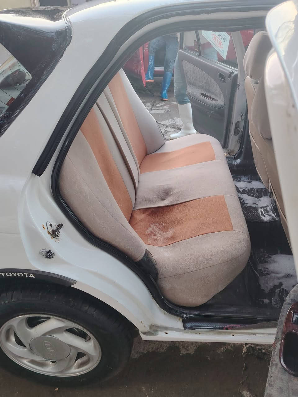 السلام عليكم كيه سيفيه 1996 صبغ عام سياره جديده ومتعوب عليه محرك 1600 مفتوح كير عادي  مال جناي رقم صلاح الدين نكليزي سنويه لل30 شهر ال5 يالله تنتهي هزه الشهر الخامس صاحبه الشرعي بسامره تحويل ثاني يوم  كهربائياته كله شغاله سنتر لوك اشاير لايتات تبريد تدفئه شاشه  فول سياره واحد على واحد مكاني سامراء الشراي يتفضل خاص المو شراي لا يتعبني سعر 43 وبيه مجال *********** هذا رقمي خاص او اتصال
